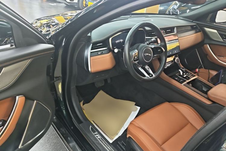 Used Jaguar XFL 2022 XFL 2.0T P250 Two-Wheel-Drive Elite Sport Edition Driver Seat