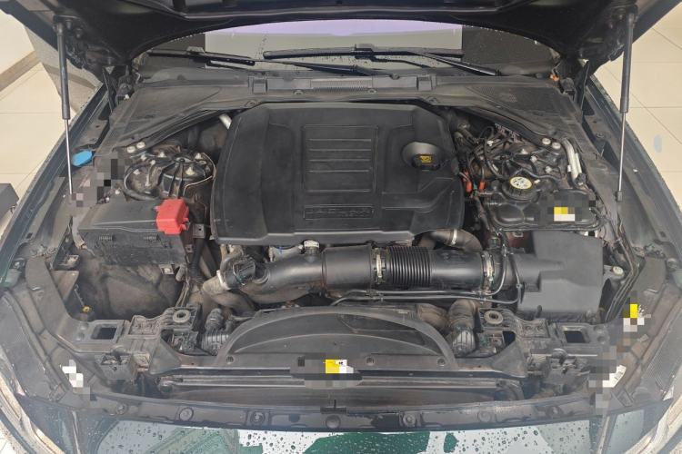 Used Jaguar XFL 2022 XFL 2.0T P250 Two-Wheel-Drive Elite Sport Edition Engine Bay
