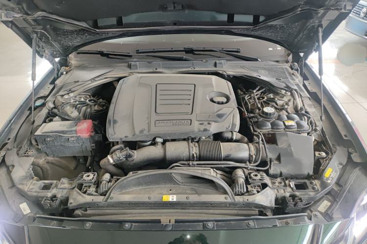 Used Jaguar XFL 2022 XFL 2.0T P200 Two-Wheel-Drive Elite Luxury Edition Engine Bay