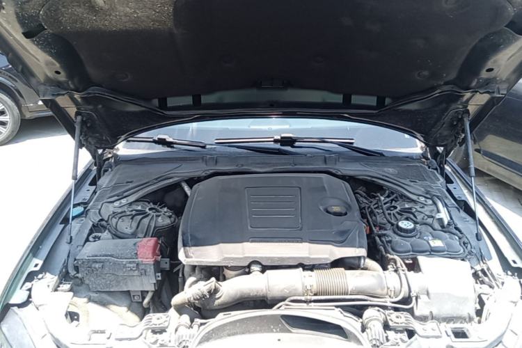 Used Jaguar XFL 2022 XFL 2.0T P250 Two-Wheel-Drive Elite Sport Edition Engine Bay