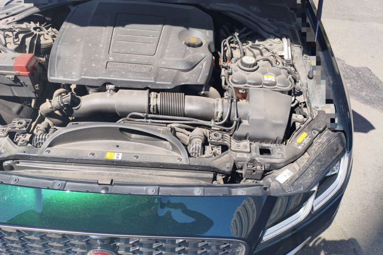 Used Jaguar XFL 2022 XFL 2.0T P250 Two-Wheel-Drive Prestige Luxury Edition Engine Bay Left