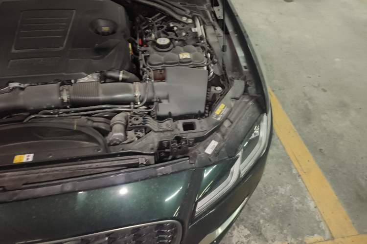 Used Jaguar XFL 2022 XFL 2.0T P250 Two-Wheel-Drive Prestige Luxury Edition Engine Bay Left