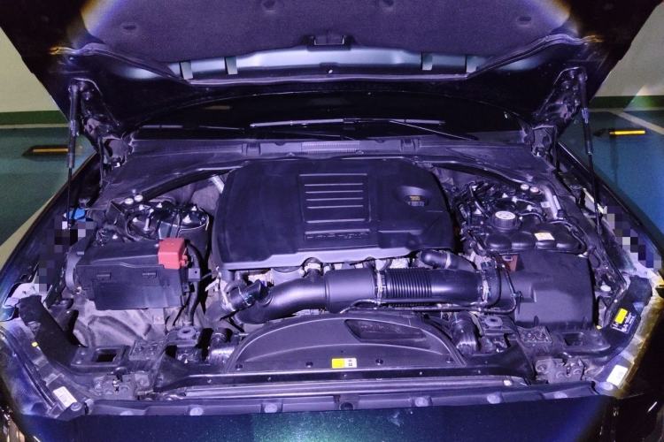 Used Jaguar XFL 2022 XFL 2.0T P250 Two-Wheel-Drive Prestige Luxury Edition Engine Bay