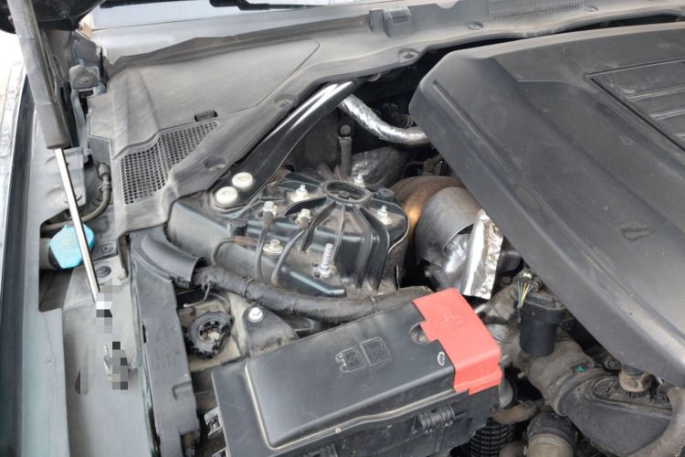 Used Jaguar XFL 2022 XFL 2.0T P200 Two-Wheel-Drive Elite Luxury Edition Engine Bay Right