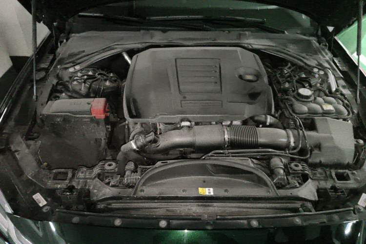 Used Jaguar XFL 2022 XFL 2.0T P250 Two-Wheel-Drive Prestige Luxury Edition Engine Bay