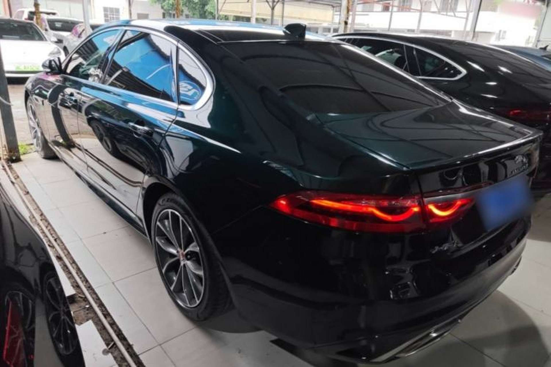 Used Jaguar XFL 2022 XFL 2.0T P250 Two-Wheel-Drive Elite Sport Edition Exterior 2
