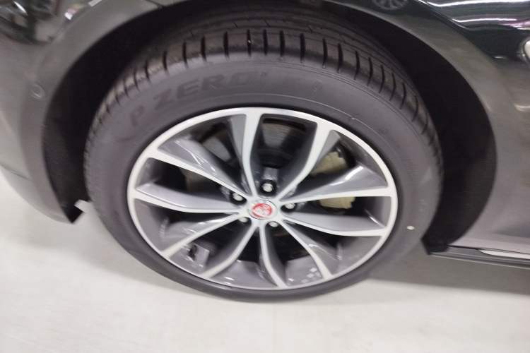 Used Jaguar XFL 2022 XFL 2.0T P250 Two-Wheel-Drive Elite Sport Edition Exterior 7