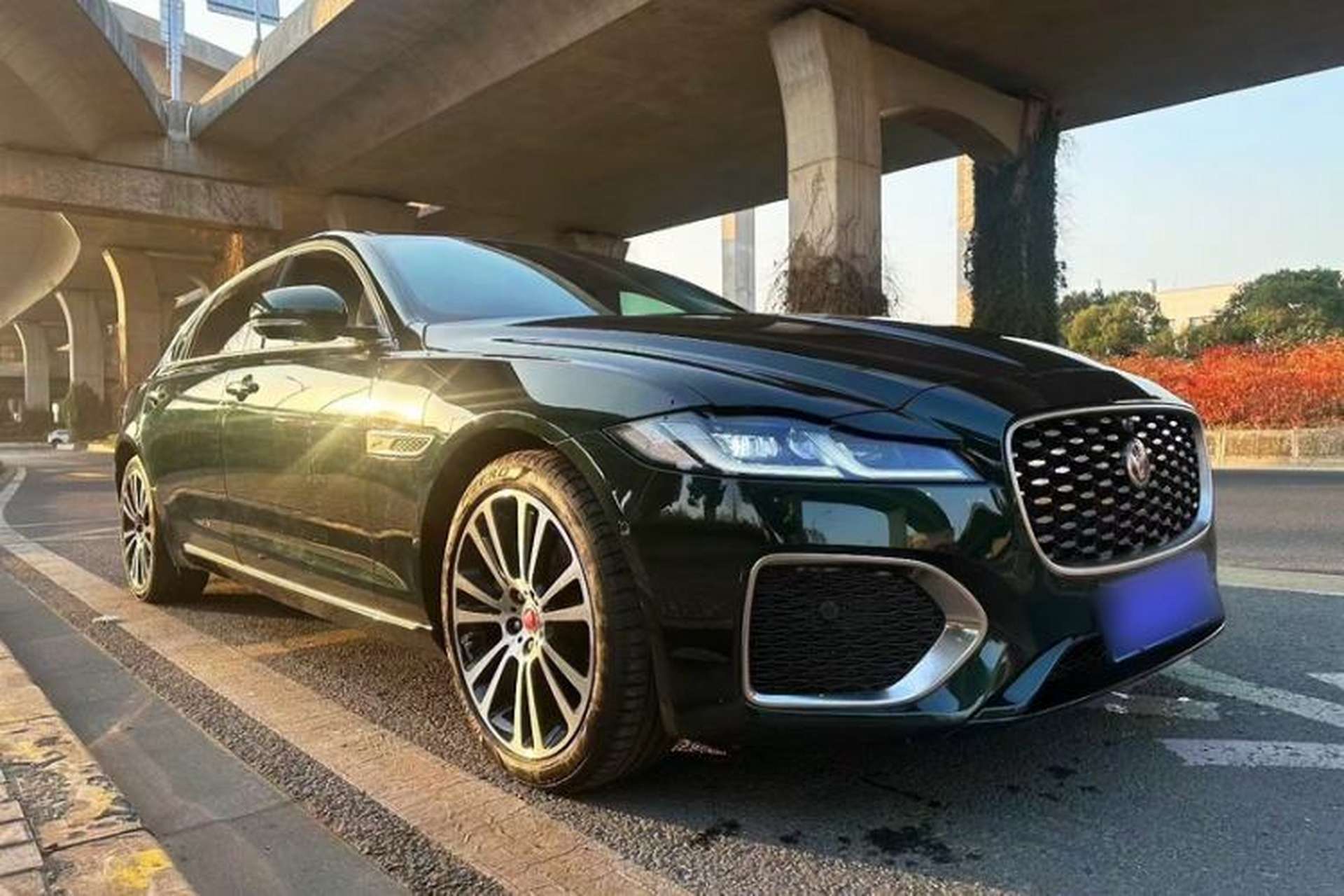 Used Jaguar XFL 2022 XFL 2.0T P250 Two-Wheel-Drive Prestige Luxury Edition Exterior 8