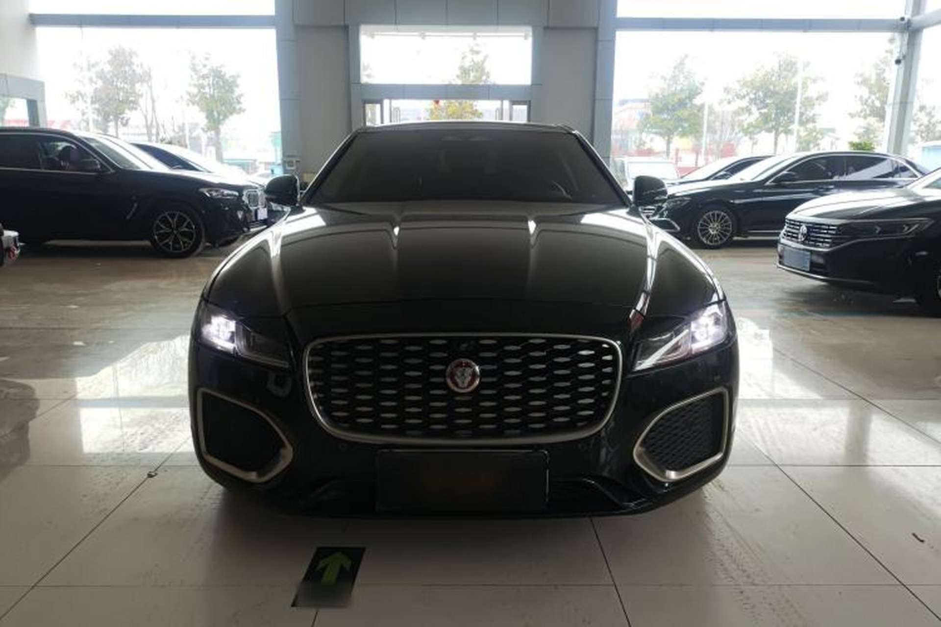 Used Jaguar XFL 2022 XFL 2.0T P200 Two-Wheel-Drive Elite Luxury Edition Front
