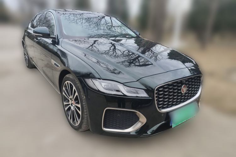 Used Jaguar XFL 2022 XFL 2.0T P250 Two-Wheel-Drive Prestige Luxury Edition Front Right 45 Deg