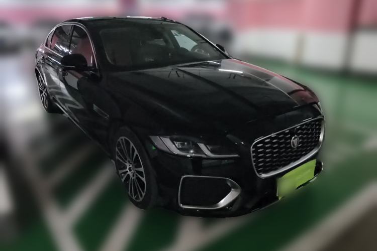 Used Jaguar XFL 2022 XFL 2.0T P250 Two-Wheel-Drive Prestige Luxury Edition Front Right 45 Deg