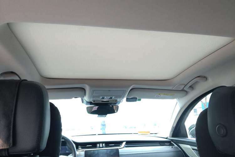Used Jaguar XFL 2022 XFL 2.0T P200 Two-Wheel-Drive Elite Luxury Edition Headliner