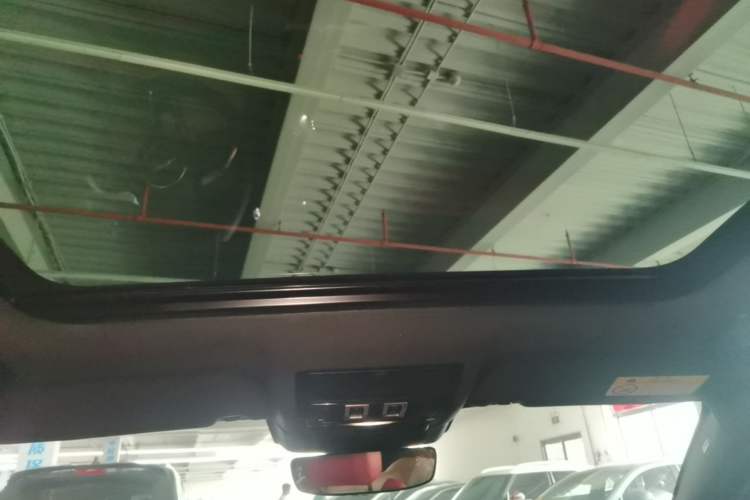 Used Jaguar XFL 2022 XFL 2.0T P250 Two-Wheel-Drive Elite Sport Edition Headliner
