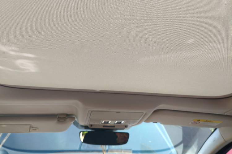 Used Jaguar XFL 2022 XFL 2.0T P250 Two-Wheel-Drive Prestige Luxury Edition Headliner