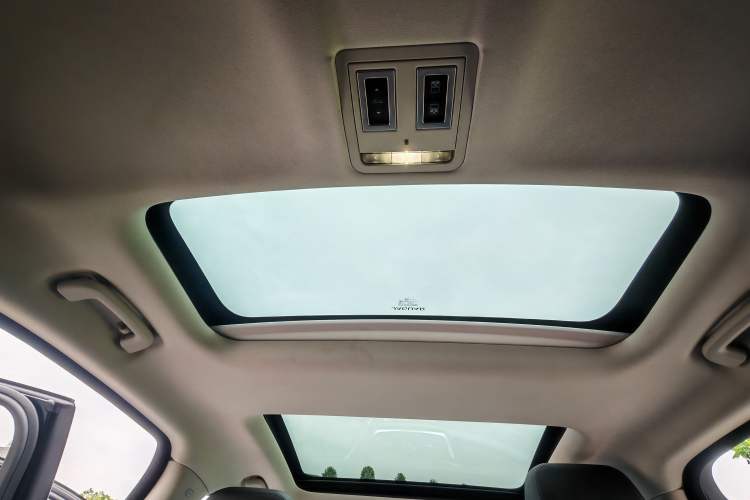 Used Jaguar XFL 2022 XFL 2.0T P200 Two-Wheel-Drive Elite Luxury Edition Headliner