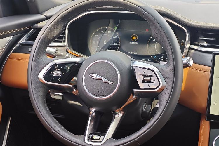 Used Jaguar XFL 2022 XFL 2.0T P250 Two-Wheel-Drive Elite Sport Edition Interior 12