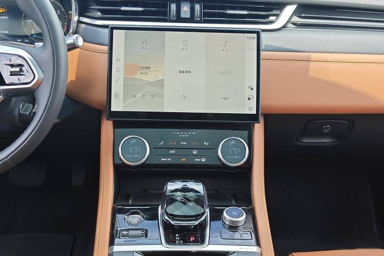 Used Jaguar XFL 2022 XFL 2.0T P250 Two-Wheel-Drive Elite Sport Edition Interior 2