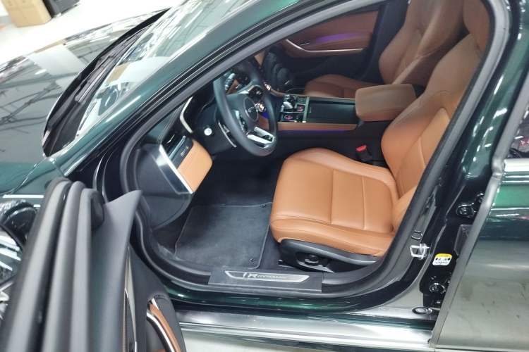 Used Jaguar XFL 2022 XFL 2.0T P250 Two-Wheel-Drive Elite Sport Edition Interior 3