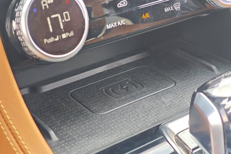 Used Jaguar XFL 2022 XFL 2.0T P250 Two-Wheel-Drive Elite Sport Edition Interior 6