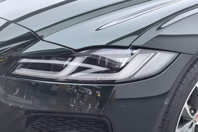 Used Jaguar XFL 2022 XFL 2.0T P250 Two-Wheel-Drive Elite Sport Edition Left Front Headlight