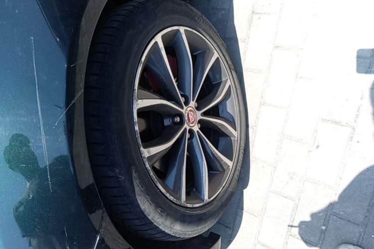 Used Jaguar XFL 2022 XFL 2.0T P250 Two-Wheel-Drive Elite Sport Edition Left Front Wheel Hub