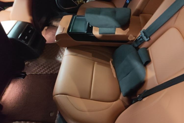 Used Jaguar XFL 2022 XFL 2.0T P250 Two-Wheel-Drive Elite Sport Edition Left Rear Seat