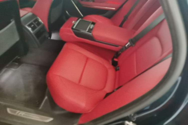 Used Jaguar XFL 2022 XFL 2.0T P250 Two-Wheel-Drive Elite Sport Edition Left Rear Seat