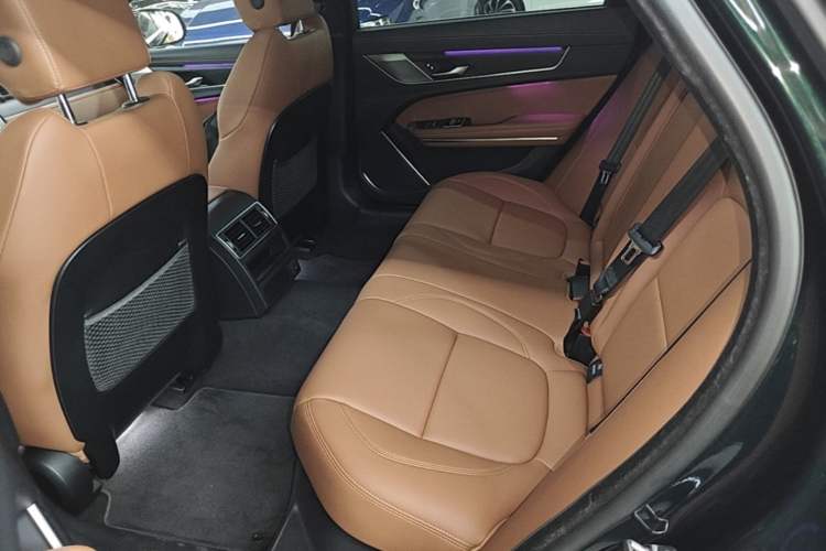 Used Jaguar XFL 2022 XFL 2.0T P250 Two-Wheel-Drive Elite Sport Edition Left Rear Seat