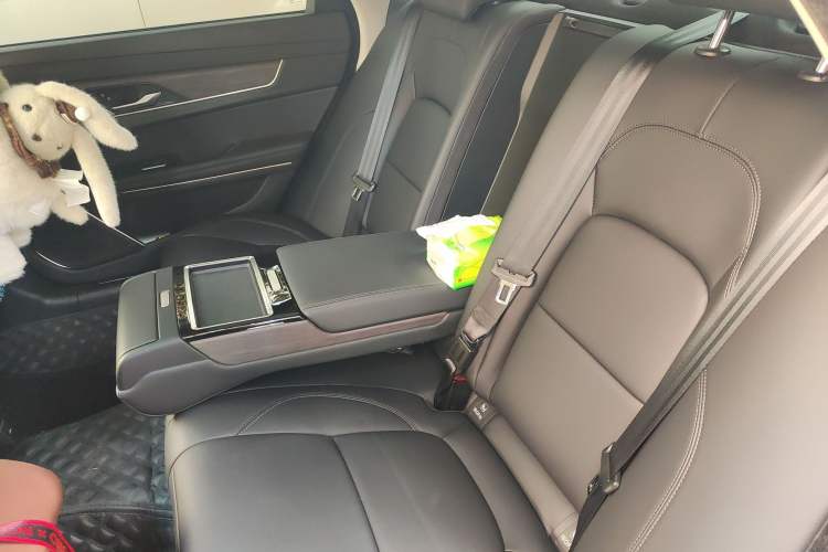 Used Jaguar XFL 2022 XFL 2.0T P200 Two-Wheel-Drive Elite Luxury Edition Left Rear Seat
