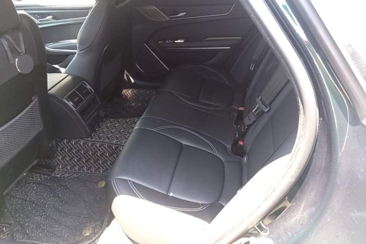 Used Jaguar XFL 2022 XFL 2.0T P250 Two-Wheel-Drive Elite Sport Edition Left Rear Seat