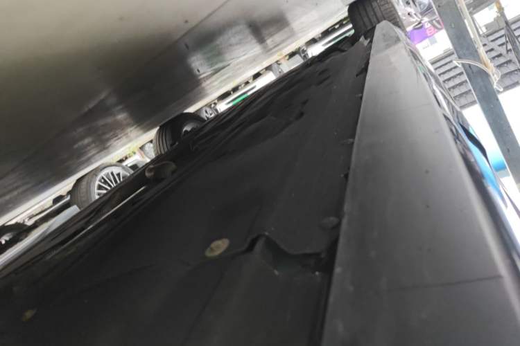 Used Jaguar XFL 2022 XFL 2.0T P250 Two-Wheel-Drive Elite Sport Edition Left Side Sill