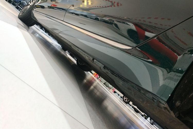Used Jaguar XFL 2022 XFL 2.0T P250 Two-Wheel-Drive Prestige Luxury Edition Left Side Sill