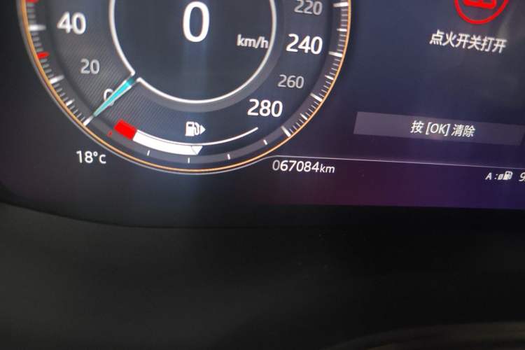 Used Jaguar XFL 2022 XFL 2.0T P250 Two-Wheel-Drive Elite Sport Edition Odometer Close Up