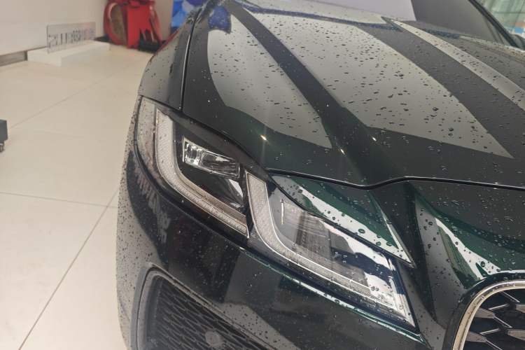 Used Jaguar XFL 2022 XFL 2.0T P250 Two-Wheel-Drive Elite Sport Edition Right Front Headlight