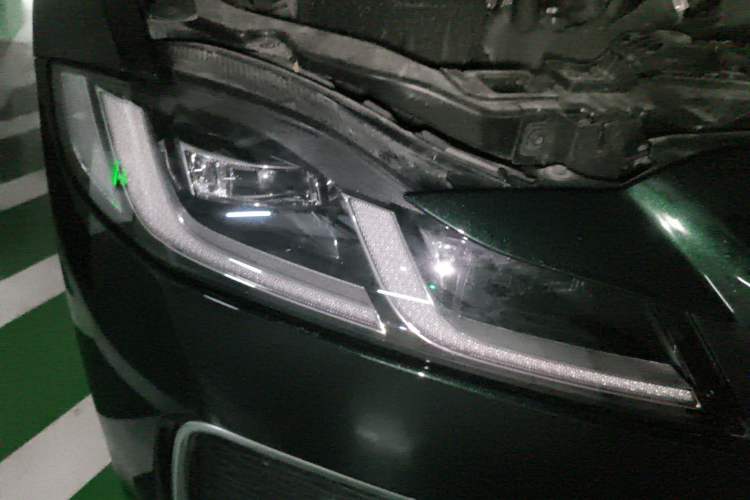 Used Jaguar XFL 2022 XFL 2.0T P250 Two-Wheel-Drive Prestige Luxury Edition Right Front Headlight