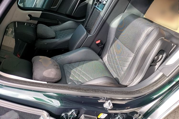 Used Jaguar XFL 2022 XFL 2.0T P250 Two-Wheel-Drive Prestige Luxury Edition Right Front Seat