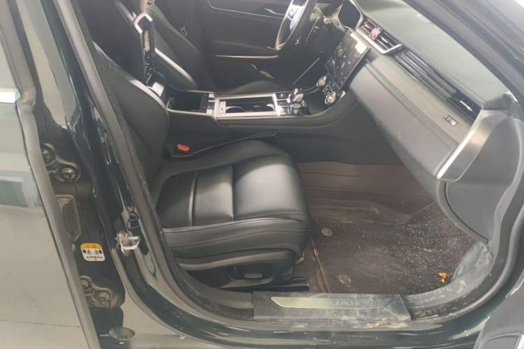 Used Jaguar XFL 2022 XFL 2.0T P200 Two-Wheel-Drive Elite Luxury Edition Right Front Seat