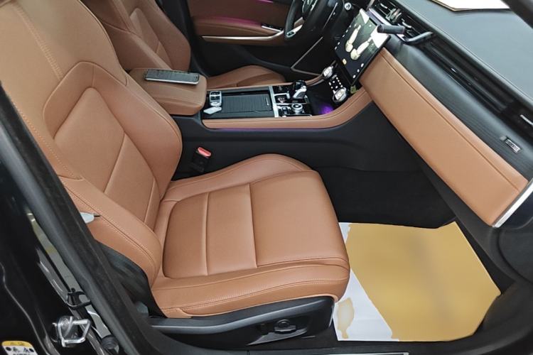 Used Jaguar XFL 2022 XFL 2.0T P250 Two-Wheel-Drive Elite Sport Edition Right Front Seat