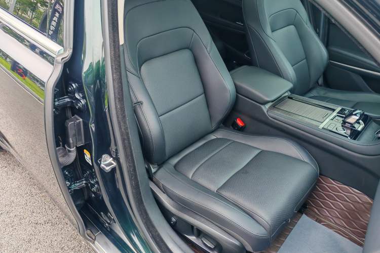 Used Jaguar XFL 2022 XFL 2.0T P200 Two-Wheel-Drive Elite Luxury Edition Right Front Seat