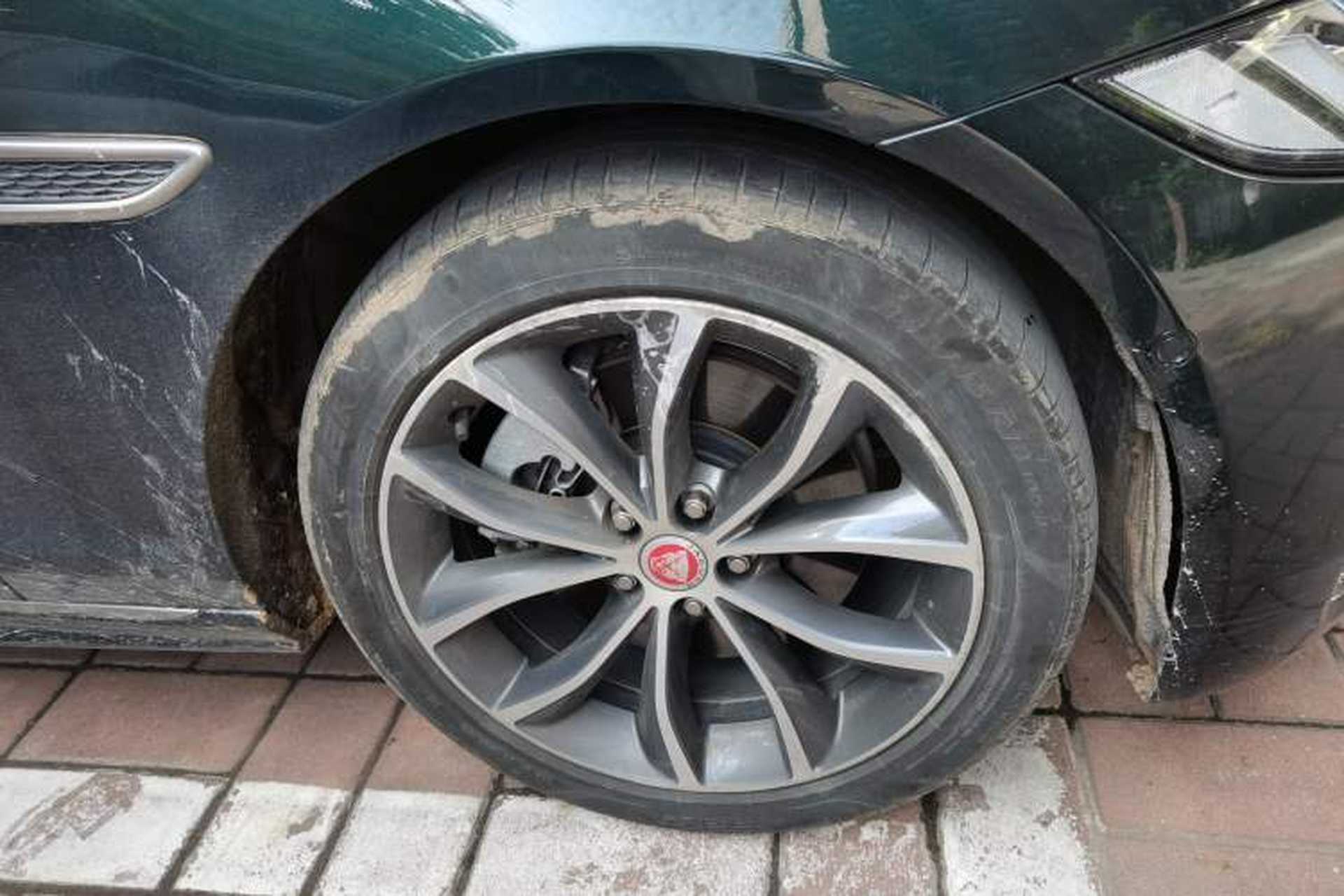 Used Jaguar XFL 2022 XFL 2.0T P250 Two-Wheel-Drive Elite Sport Edition Right Front Wheel Hub
