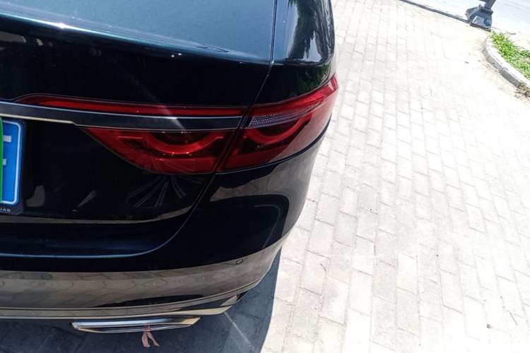 Used Jaguar XFL 2022 XFL 2.0T P250 Two-Wheel-Drive Elite Sport Edition Right Rear Taillight