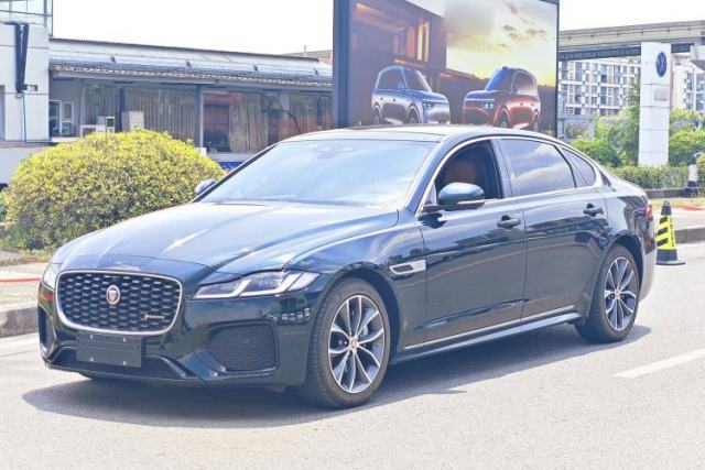 Ojetý Jaguar XFL 2022 XFL 2.0T P250 Two-Wheel-Drive Elite Sport Edition
