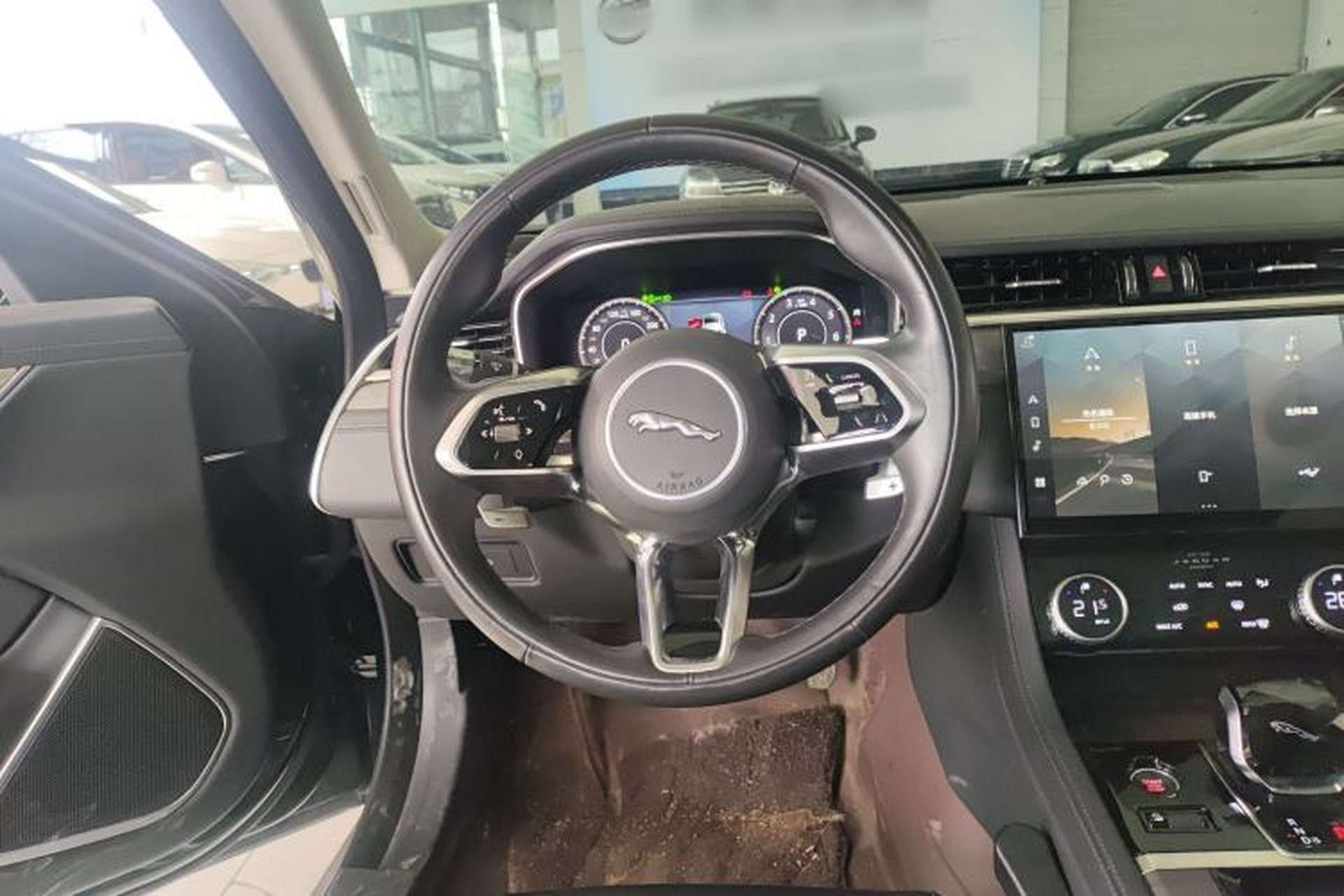 Used Jaguar XFL 2022 XFL 2.0T P200 Two-Wheel-Drive Elite Luxury Edition Steering Wheel