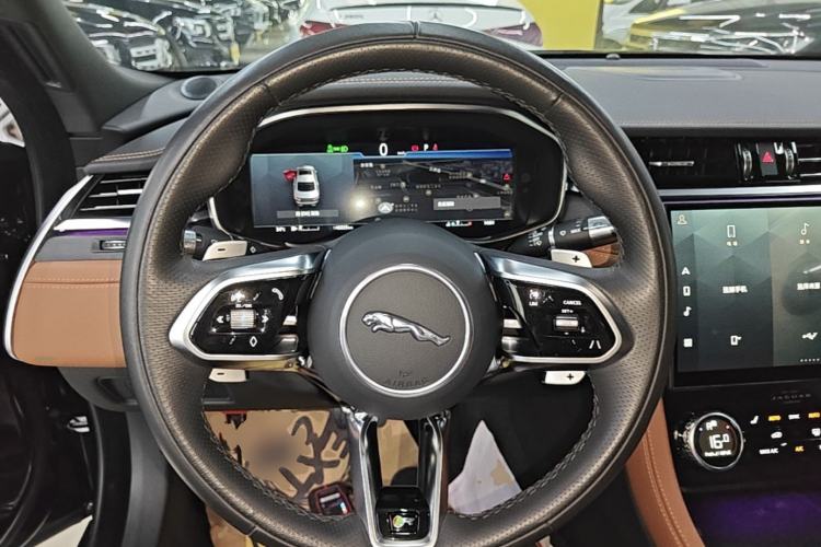 Used Jaguar XFL 2022 XFL 2.0T P250 Two-Wheel-Drive Elite Sport Edition Steering Wheel