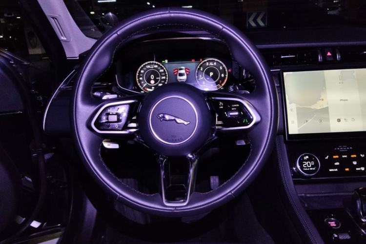 Used Jaguar XFL 2022 XFL 2.0T P250 Two-Wheel-Drive Prestige Luxury Edition Steering Wheel