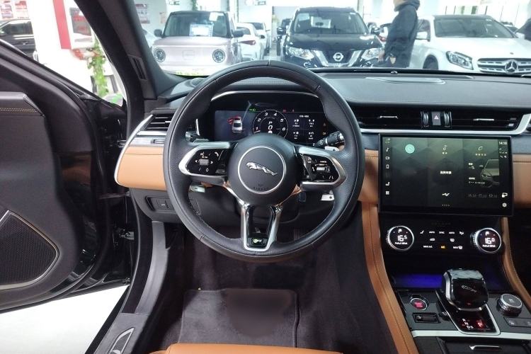 Used Jaguar XFL 2022 XFL 2.0T P250 Two-Wheel-Drive Elite Sport Edition Steering Wheel