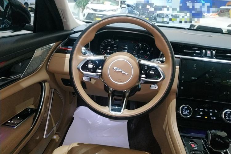 Used Jaguar XFL 2022 XFL 2.0T P250 Two-Wheel-Drive Prestige Luxury Edition Steering Wheel