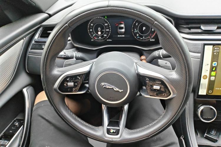 Used Jaguar XFL 2022 XFL 2.0T P250 Two-Wheel-Drive Elite Sport Edition Steering Wheel