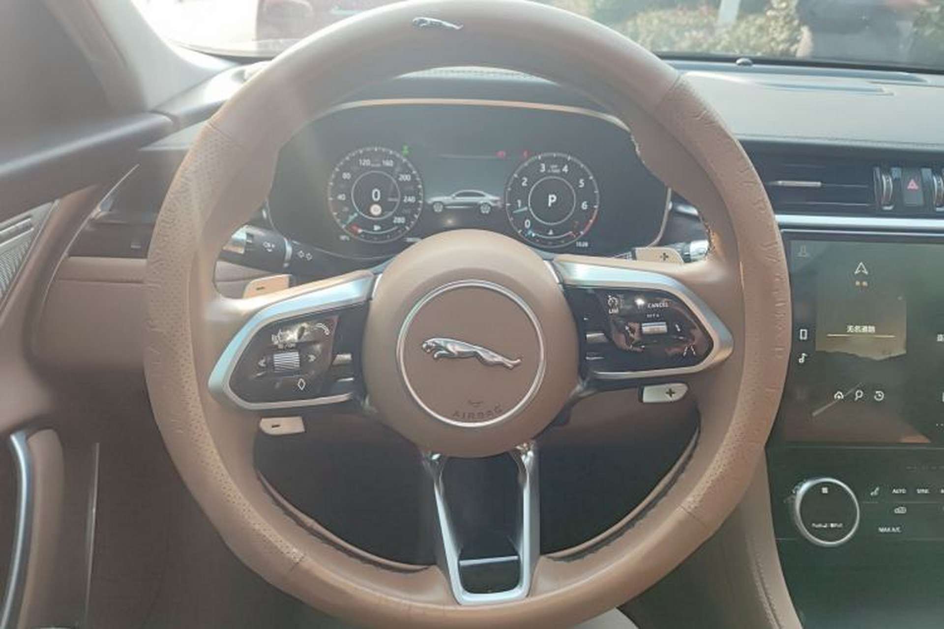 Used Jaguar XFL 2022 XFL 2.0T P250 Two-Wheel-Drive Prestige Luxury Edition Steering Wheel