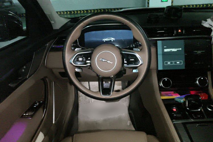 Used Jaguar XFL 2022 XFL 2.0T P250 Two-Wheel-Drive Prestige Luxury Edition Steering Wheel